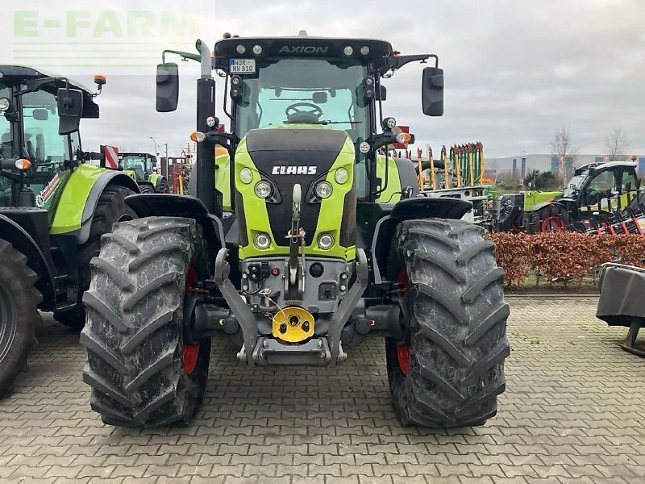 CLAAS axion 810 cis+ cm - Traktor: slika 2 CLAAS axion 810 cis+ cm - Traktor: slika 2