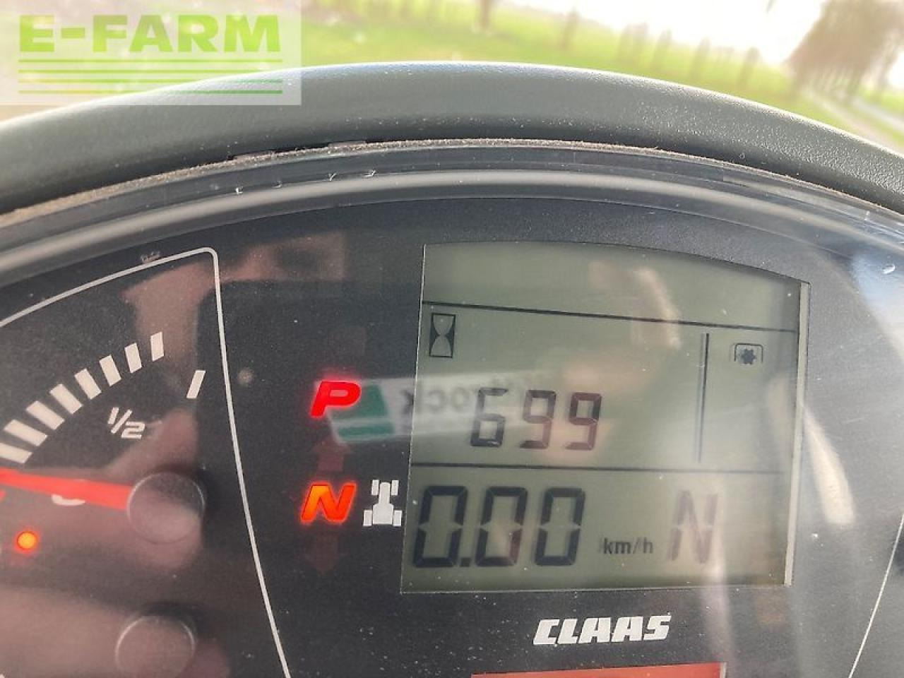 CLAAS axion 830 cmatic CMATIC - Traktor: slika 2 CLAAS axion 830 cmatic CMATIC - Traktor: slika 2
