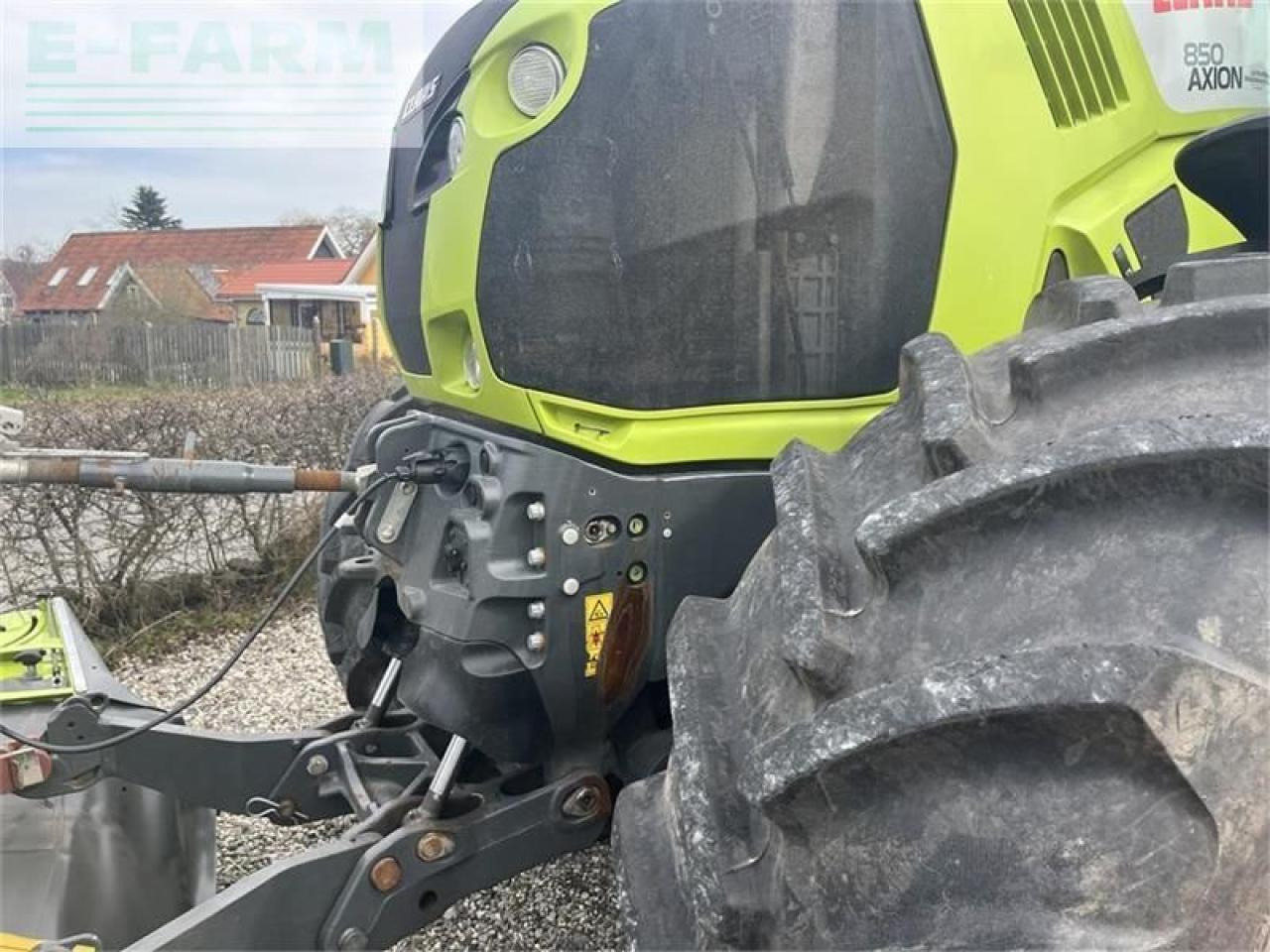 CLAAS axion 850 cmatic nye dæk CMATIC - Traktor: slika 4 CLAAS axion 850 cmatic nye dæk CMATIC - Traktor: slika 4