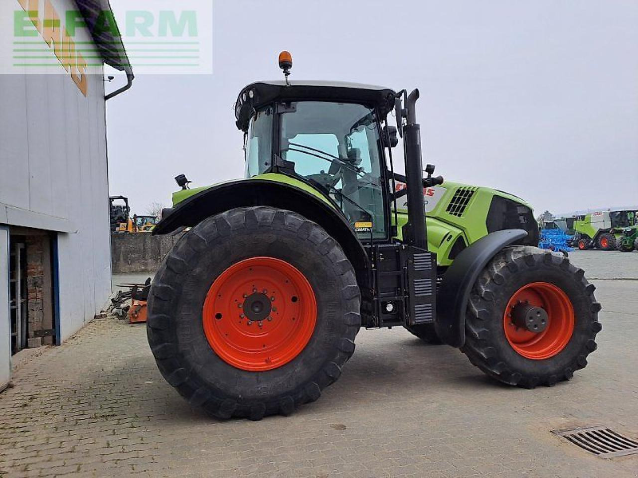 CLAAS axion 870 c-matic CMATIC - Traktor: slika 4 CLAAS axion 870 c-matic CMATIC - Traktor: slika 4