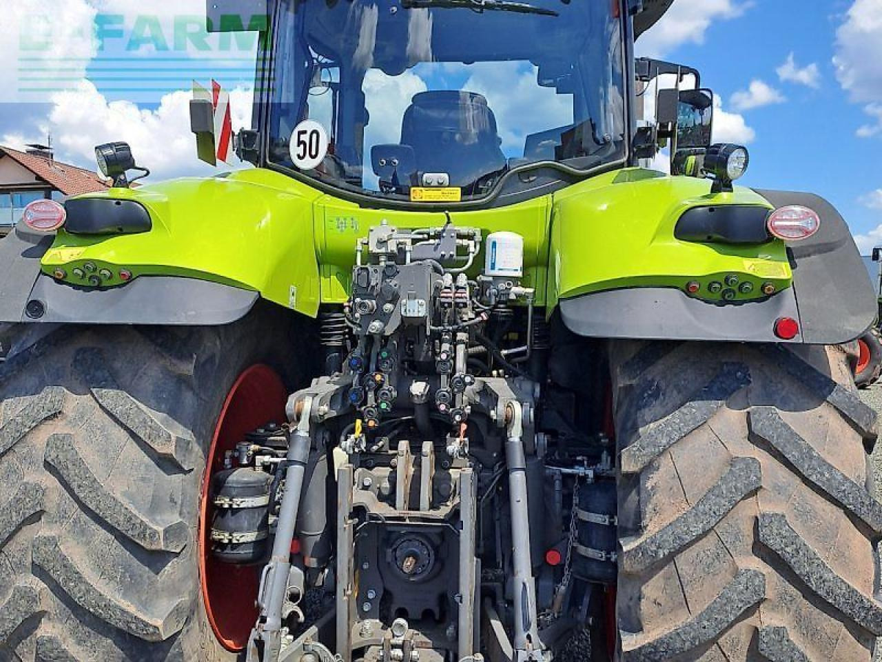 CLAAS axion 870 c-matic - Traktor: slika 4 CLAAS axion 870 c-matic - Traktor: slika 4