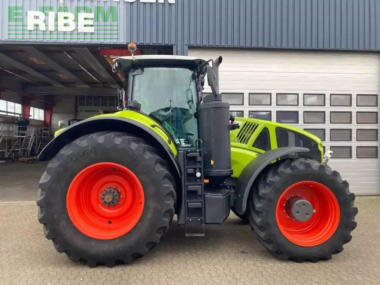 CLAAS axion 940 cmatic - Traktor: slika 1 CLAAS axion 940 cmatic - Traktor: slika 1