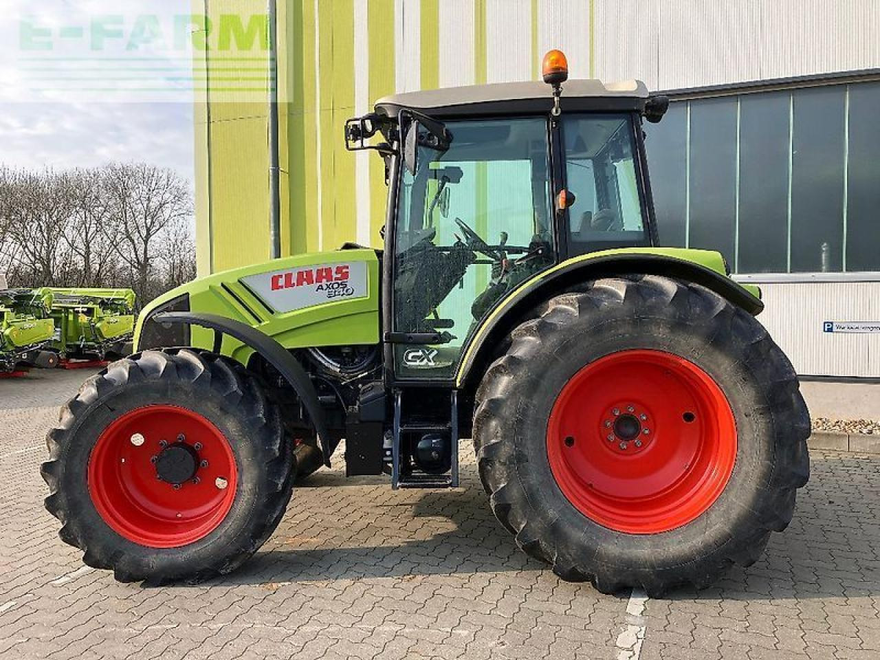 CLAAS axos 340 cx CX - Traktor: slika 2 CLAAS axos 340 cx CX - Traktor: slika 2