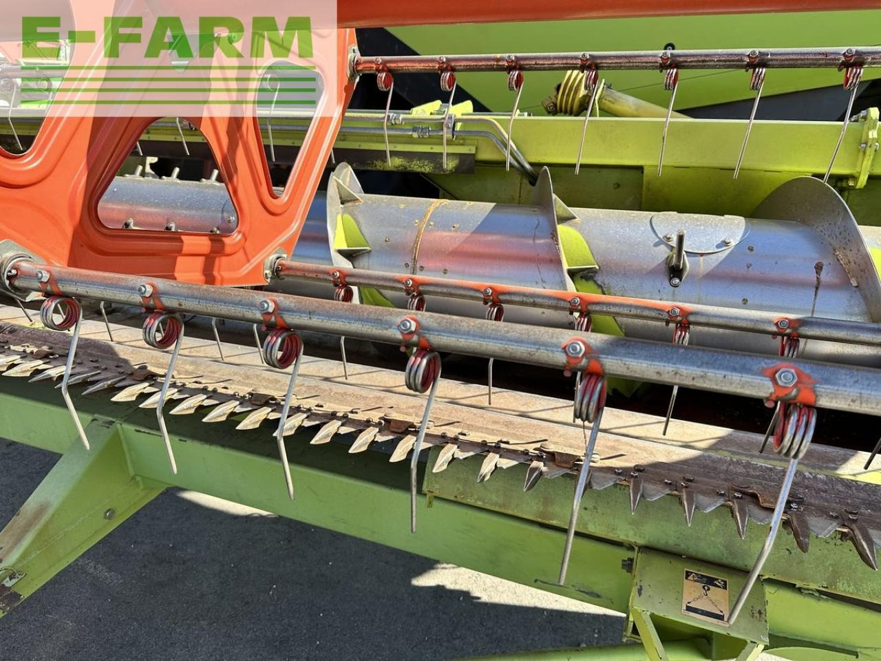 Prednji deo kombajna CLAAS c540: slika 6
