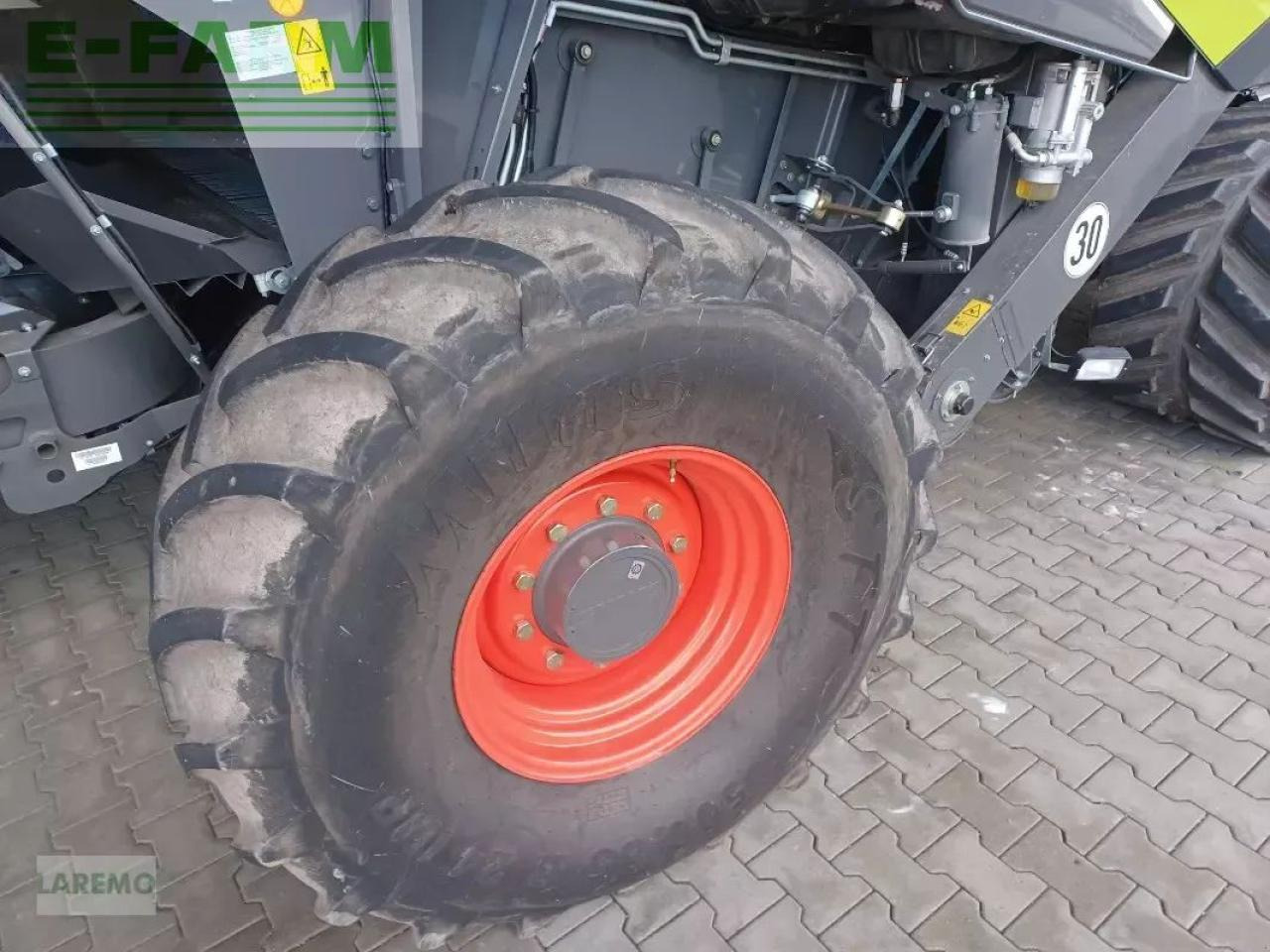 CLAAS lexion 6900 terratrac + vario v 930 - Kombinovani kombajn: slika 4 CLAAS lexion 6900 terratrac + vario v 930 - Kombinovani kombajn: slika 4