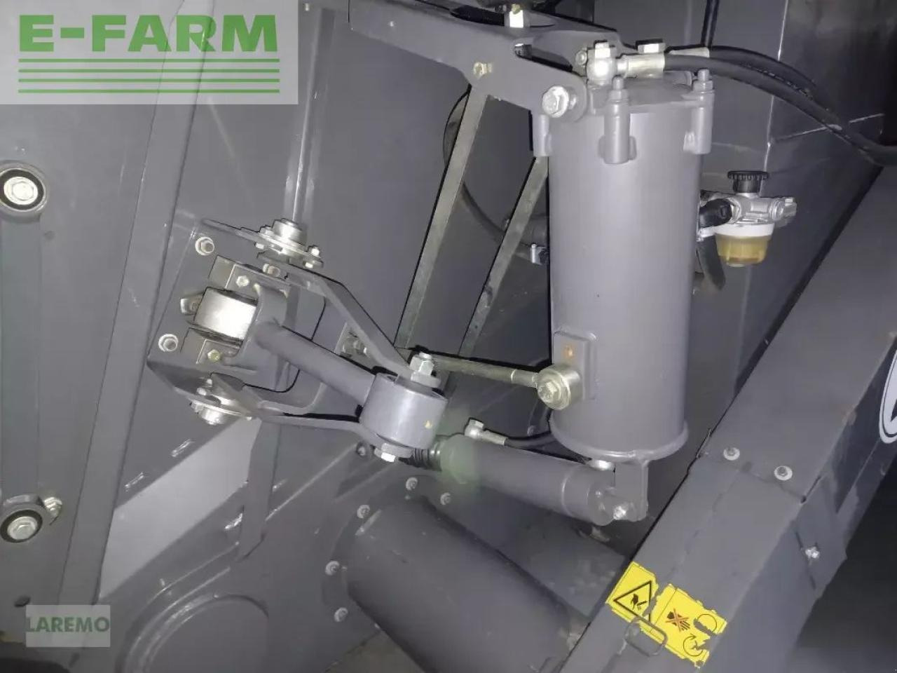 CLAAS lexion 770 tt terratrac + v1050 - Kombinovani kombajn: slika 5 CLAAS lexion 770 tt terratrac + v1050 - Kombinovani kombajn: slika 5