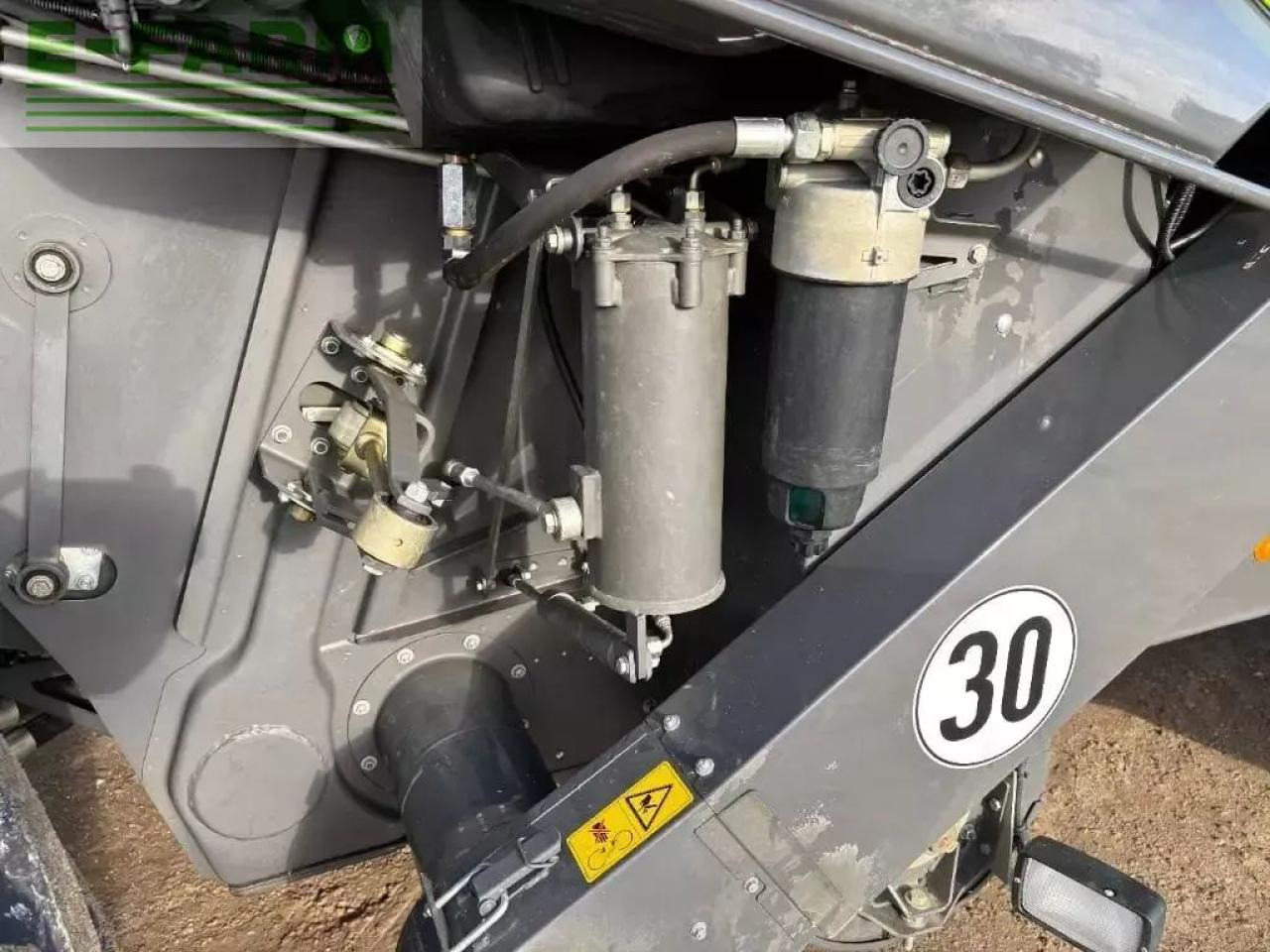 Kombinovani kombajn CLAAS lexion 8800 4wd: slika 11 Kombinovani kombajn CLAAS lexion 8800 4wd: slika 11