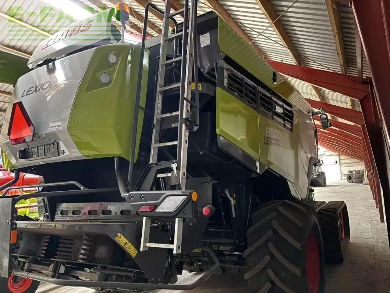 CLAAS lexion 8800 tt 4 wd - Kombinovani kombajn: slika 4 CLAAS lexion 8800 tt 4 wd - Kombinovani kombajn: slika 4