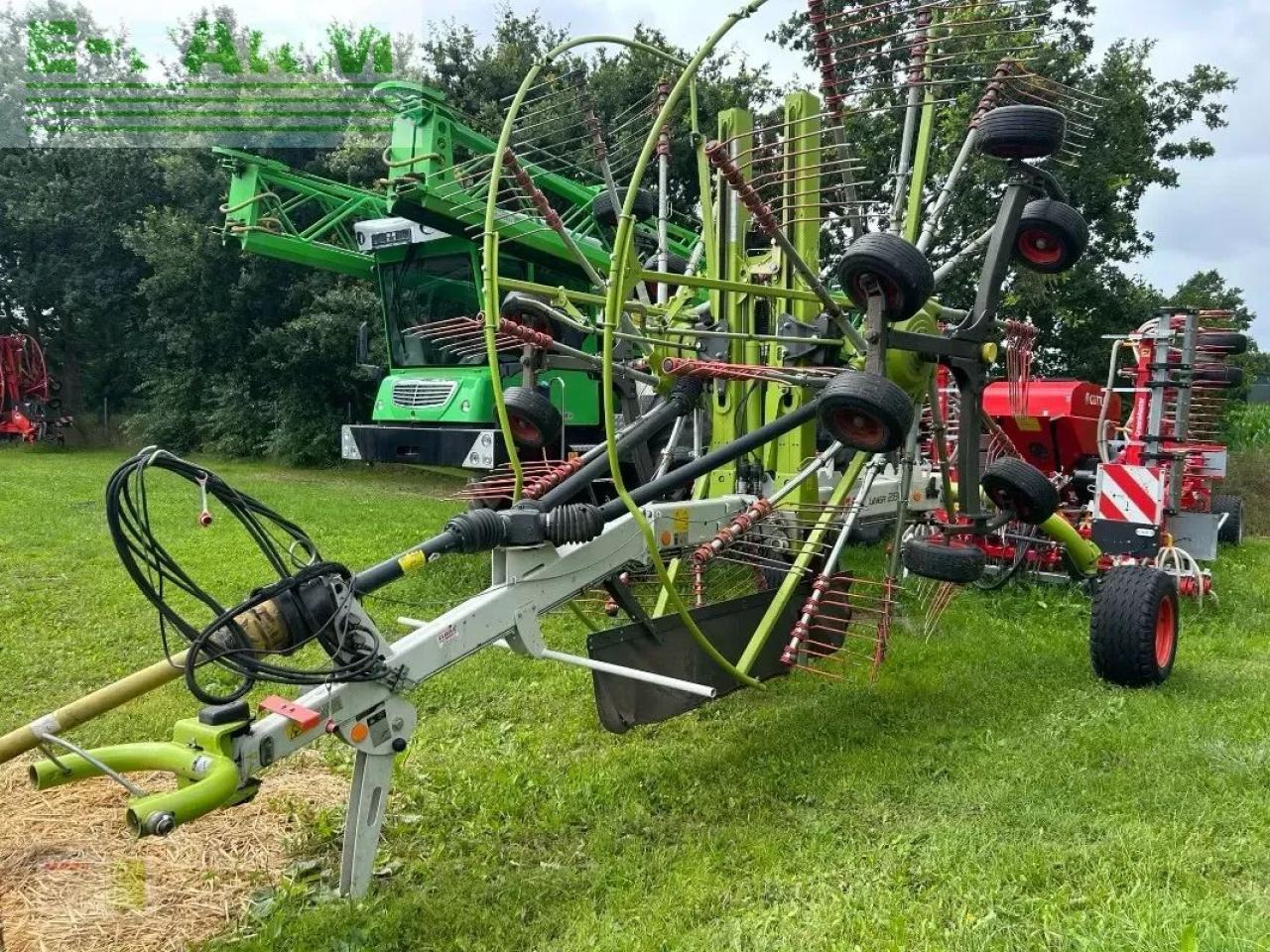 CLAAS liner 2800 - Prevrtač/ Grabuljač: slika 2 CLAAS liner 2800 - Prevrtač/ Grabuljač: slika 2