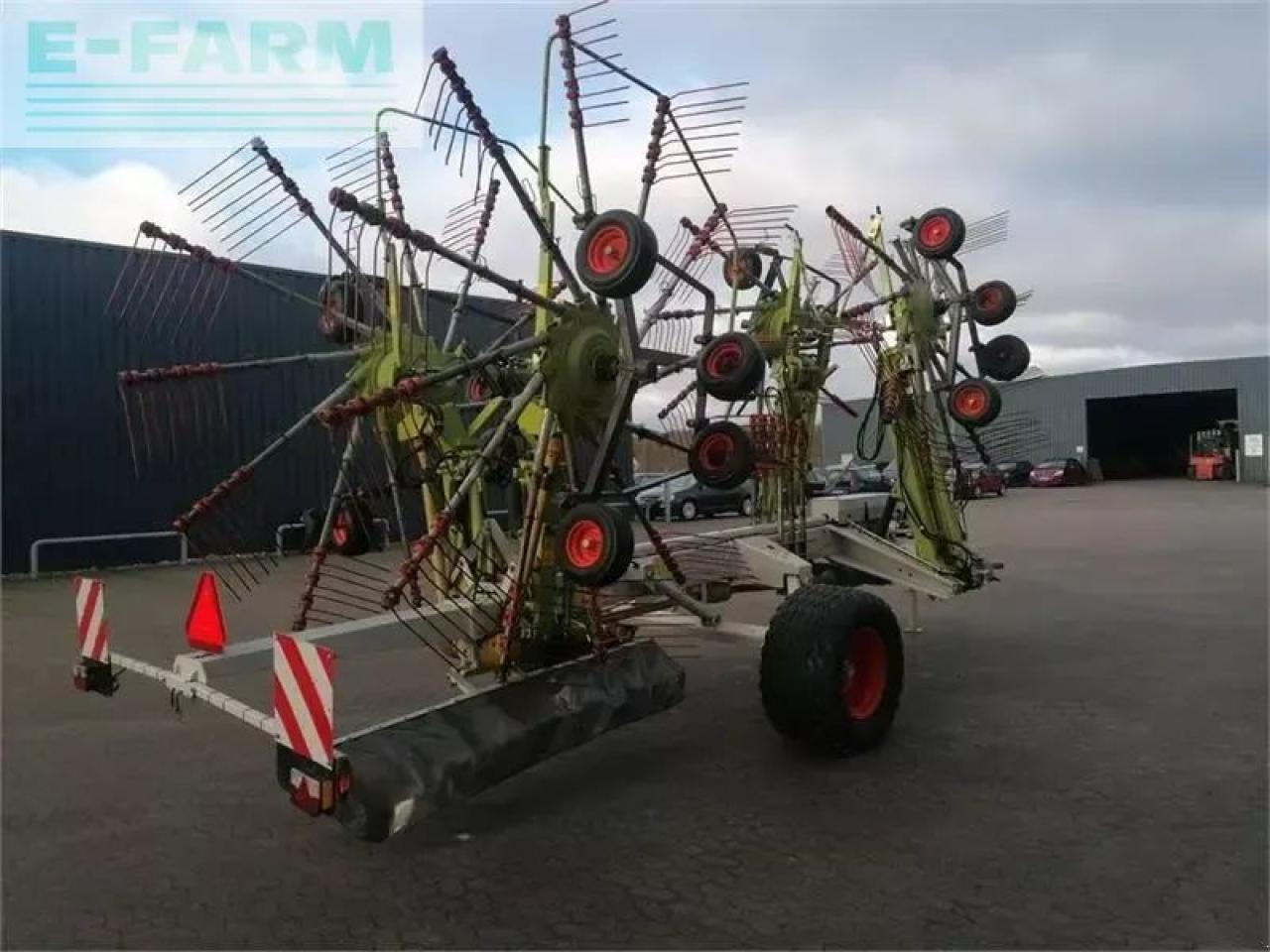 CLAAS liner 3500 rotorriver - Prevrtač/ Grabuljač: slika 4 CLAAS liner 3500 rotorriver - Prevrtač/ Grabuljač: slika 4