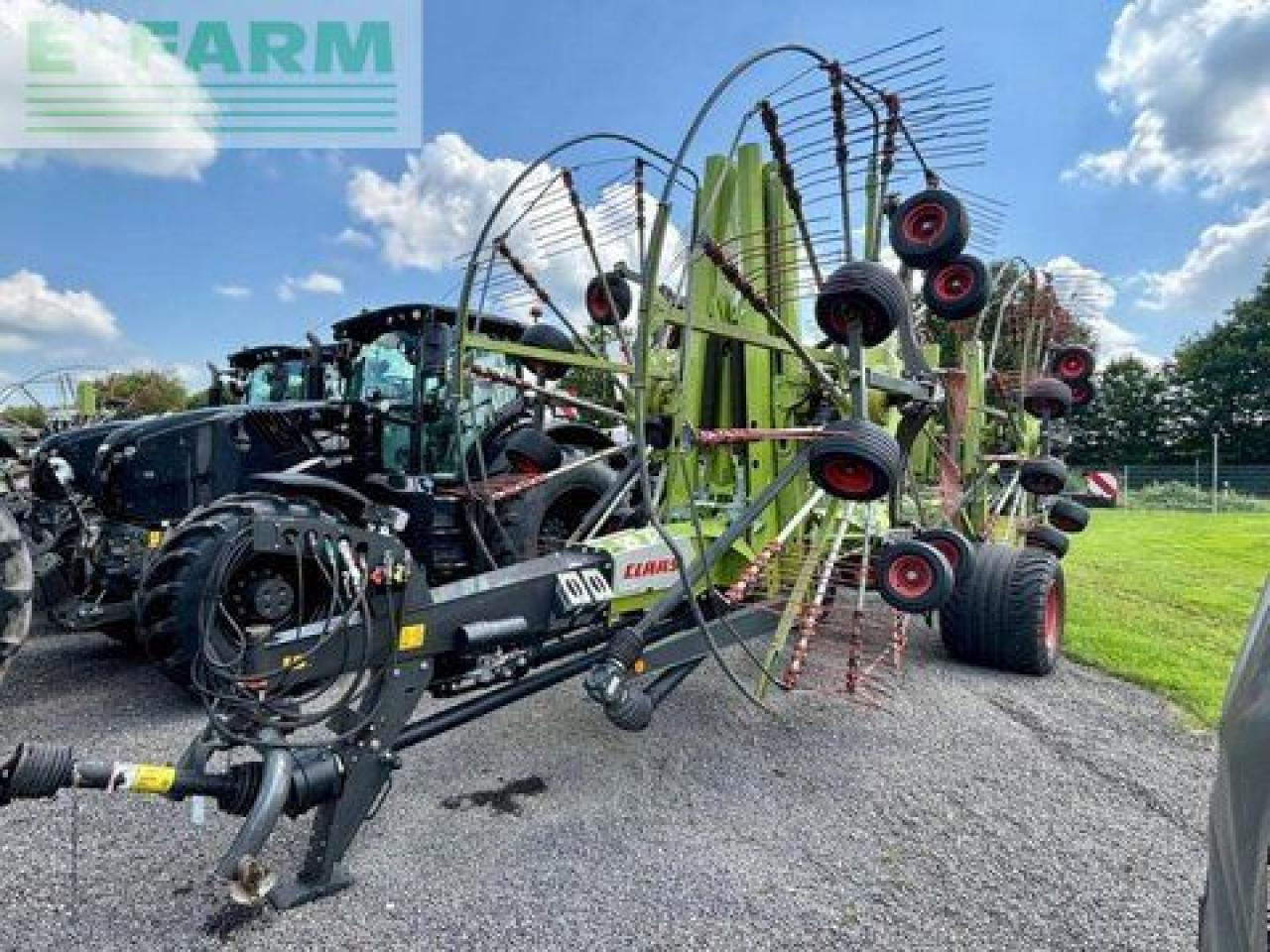CLAAS liner 4900 business - Prevrtač/ Grabuljač: slika 2 CLAAS liner 4900 business - Prevrtač/ Grabuljač: slika 2