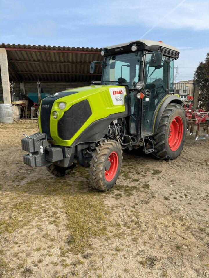 CLAAS nexos 230 ve - Traktor: slika 3 CLAAS nexos 230 ve - Traktor: slika 3
