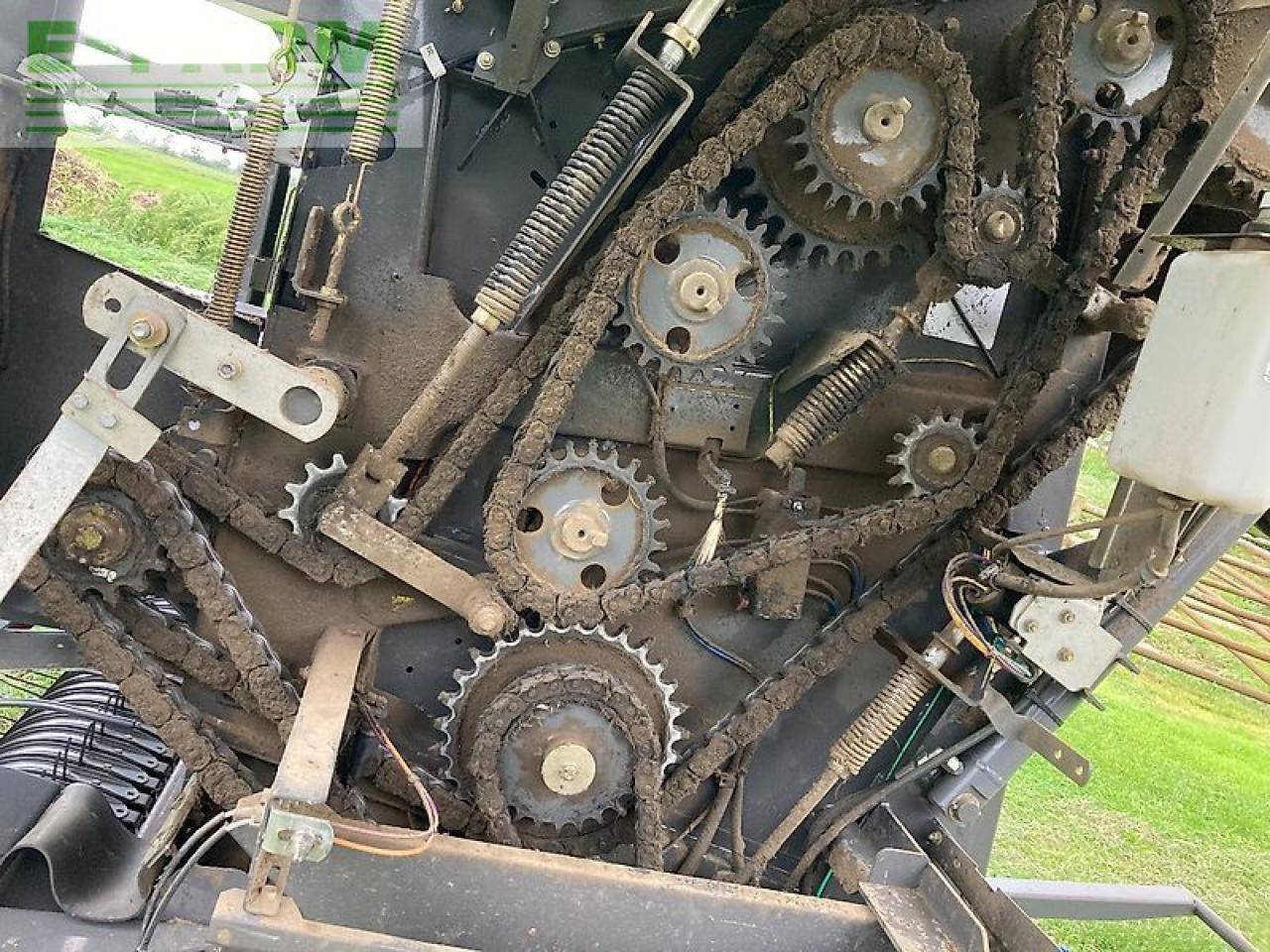 CLAAS rollant 374 rc pro - Balirka za kockaste bale: slika 2 CLAAS rollant 374 rc pro - Balirka za kockaste bale: slika 2