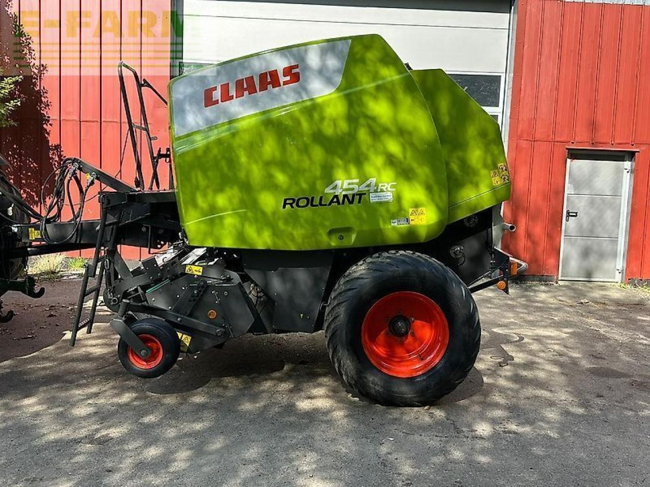 CLAAS rollant 454 r/c - Balirka za kockaste bale: slika 1 CLAAS rollant 454 r/c - Balirka za kockaste bale: slika 1