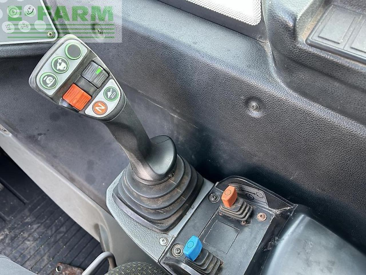 CLAAS scorpion 7050 - Teleskopski upravljač: slika 4 CLAAS scorpion 7050 - Teleskopski upravljač: slika 4