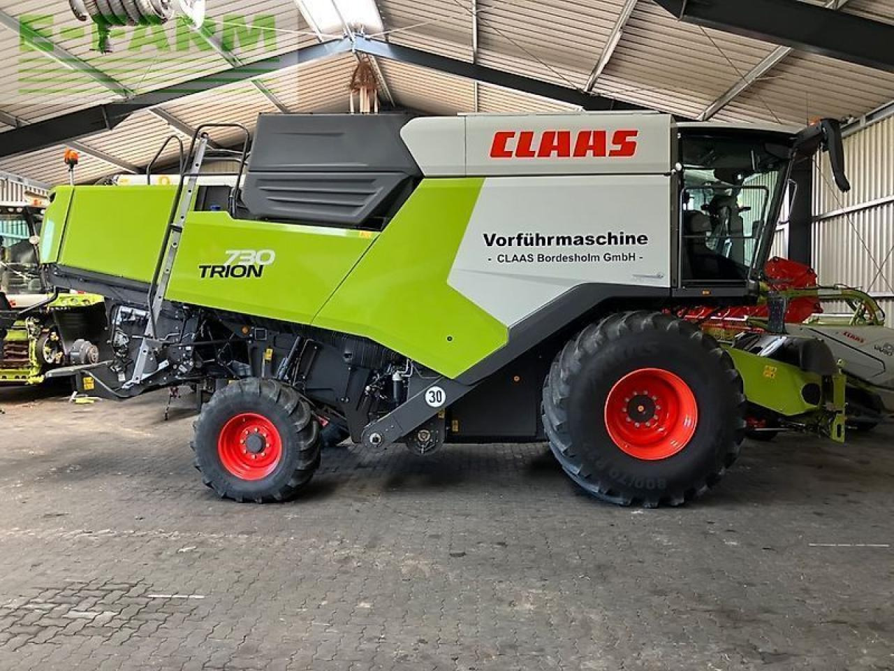 CLAAS trion 730 - Kombinovani kombajn: slika 1 CLAAS trion 730 - Kombinovani kombajn: slika 1