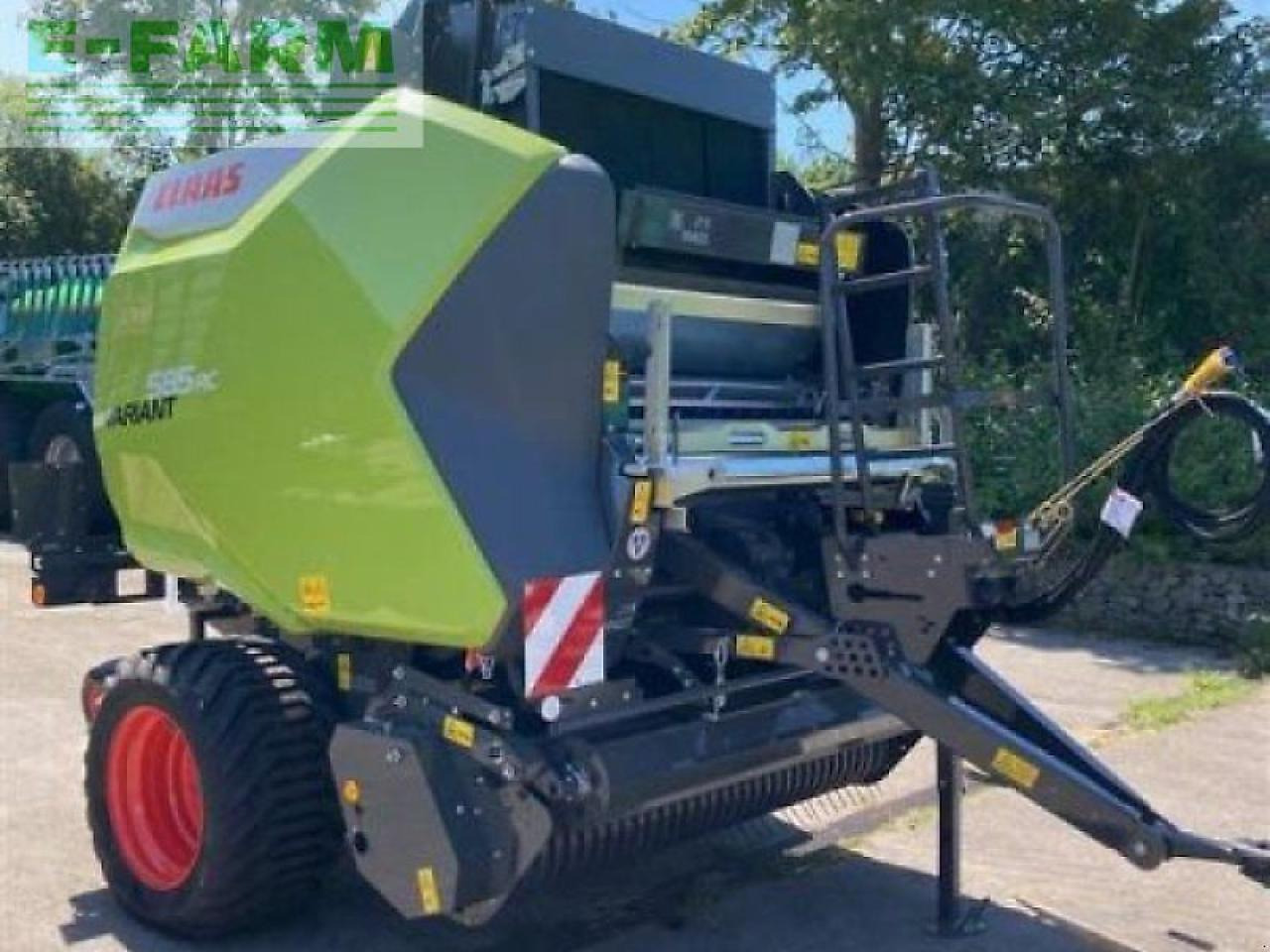CLAAS variant 585 rc pro - Balirka za kockaste bale: slika 1 CLAAS variant 585 rc pro - Balirka za kockaste bale: slika 1