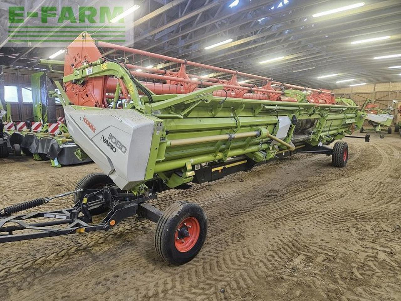 CLAAS vario 1080 + rapstrenner + transportwagen - Prednji deo kombajna: slika 1 CLAAS vario 1080 + rapstrenner + transportwagen - Prednji deo kombajna: slika 1