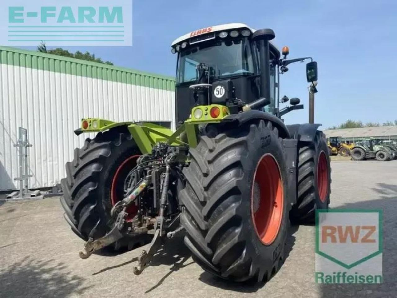 CLAAS xerion 3300 trac vc TRAC VC - Traktor: slika 2 CLAAS xerion 3300 trac vc TRAC VC - Traktor: slika 2