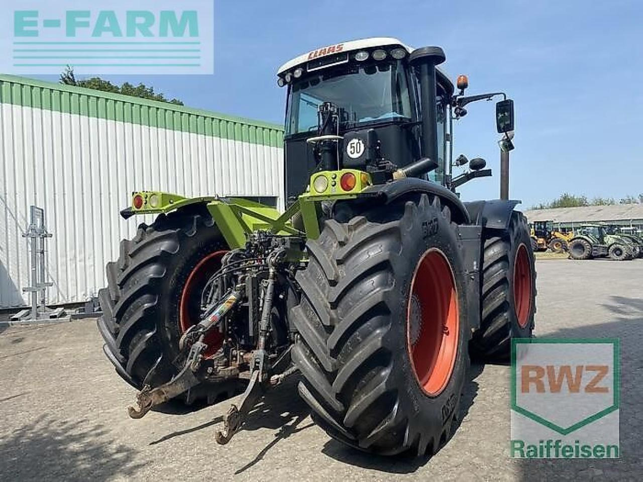 CLAAS xerion 3300 trac vc TRAC VC - Traktor: slika 2 CLAAS xerion 3300 trac vc TRAC VC - Traktor: slika 2
