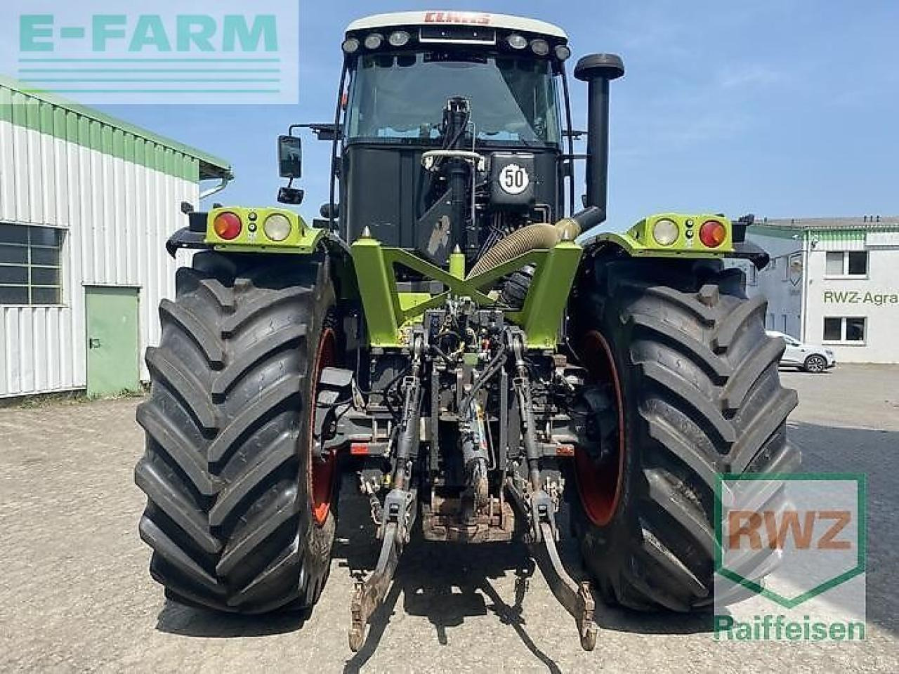 CLAAS xerion 3300 trac vc TRAC VC - Traktor: slika 3 CLAAS xerion 3300 trac vc TRAC VC - Traktor: slika 3