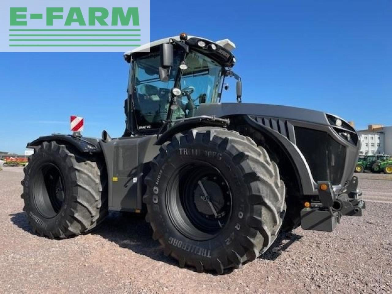 CLAAS xerion 4000 trac vc TRAC VC - Traktor: slika 3 CLAAS xerion 4000 trac vc TRAC VC - Traktor: slika 3