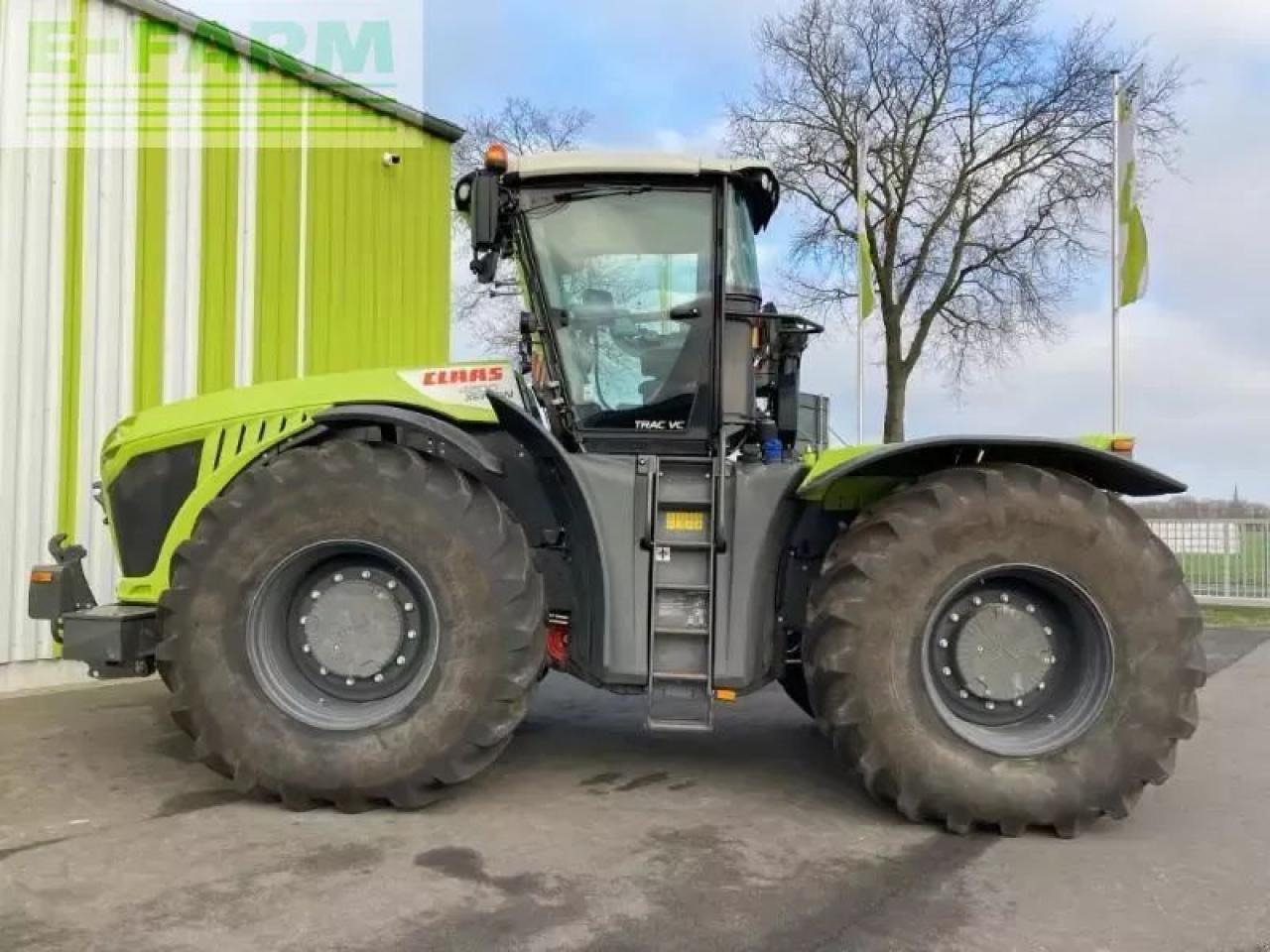 CLAAS xerion 4200 trac vc TRAC VC - Traktor: slika 5 CLAAS xerion 4200 trac vc TRAC VC - Traktor: slika 5