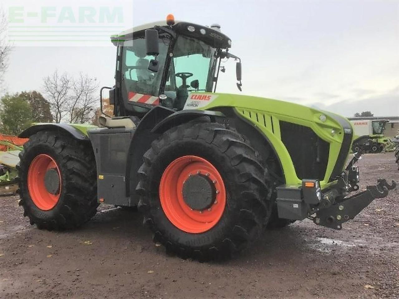 CLAAS xerion 4200 trac vc TRAC VC - Traktor: slika 4 CLAAS xerion 4200 trac vc TRAC VC - Traktor: slika 4