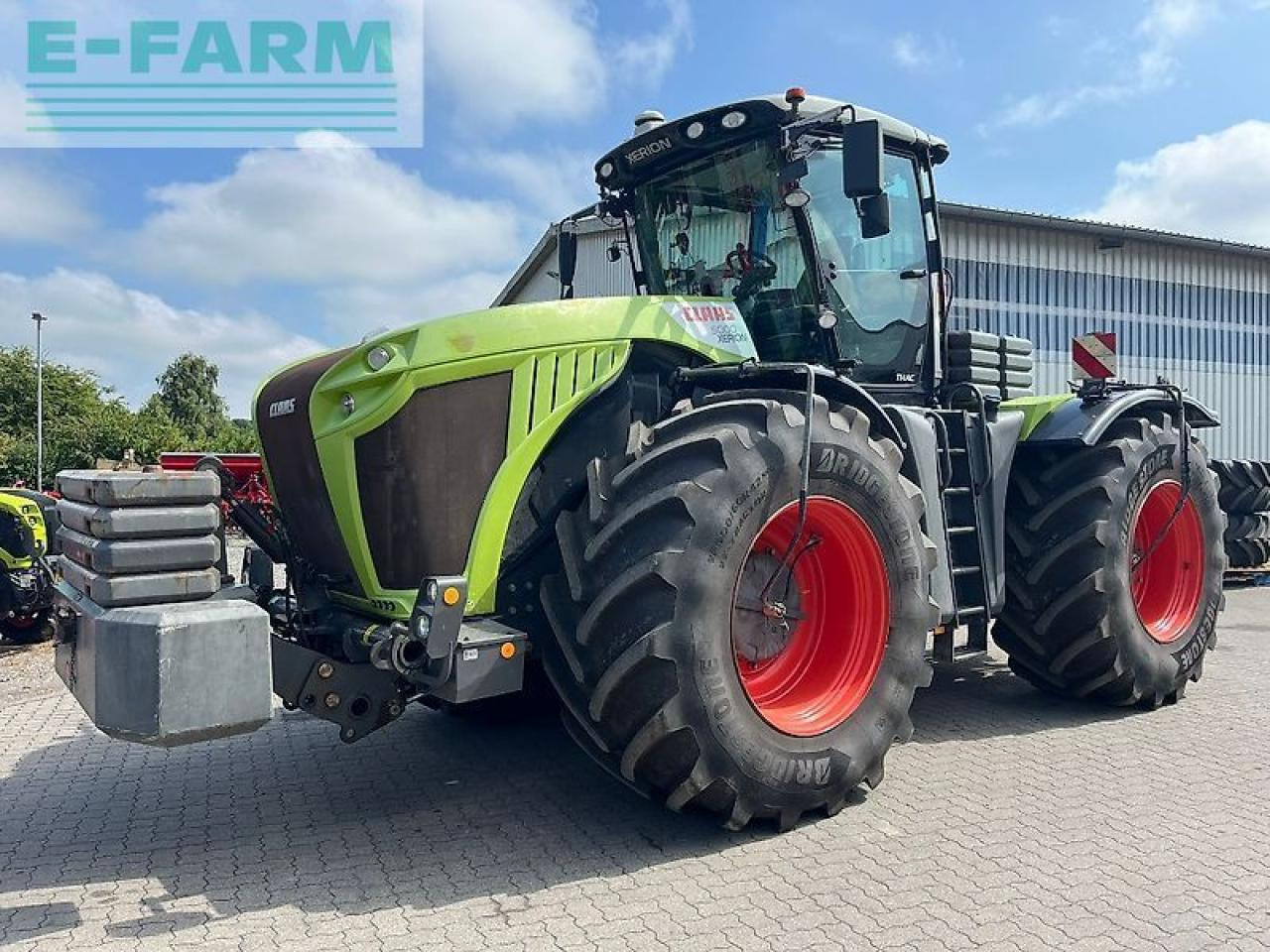 CLAAS xerion 5000 trac TRAC - Traktor: slika 1 CLAAS xerion 5000 trac TRAC - Traktor: slika 1