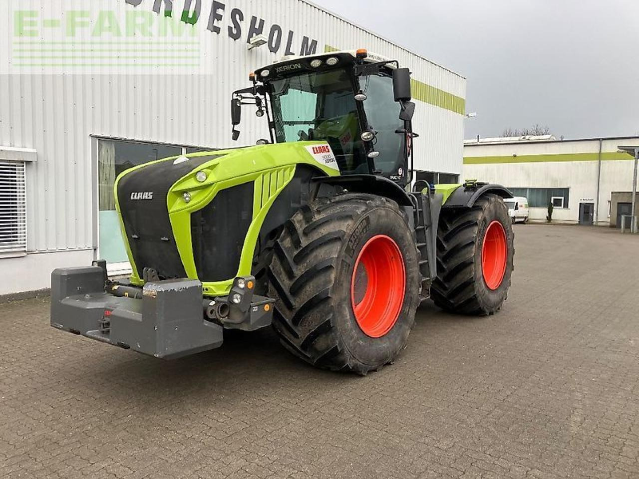 CLAAS xerion 5000 trac vc TRAC VC - Traktor: slika 4 CLAAS xerion 5000 trac vc TRAC VC - Traktor: slika 4