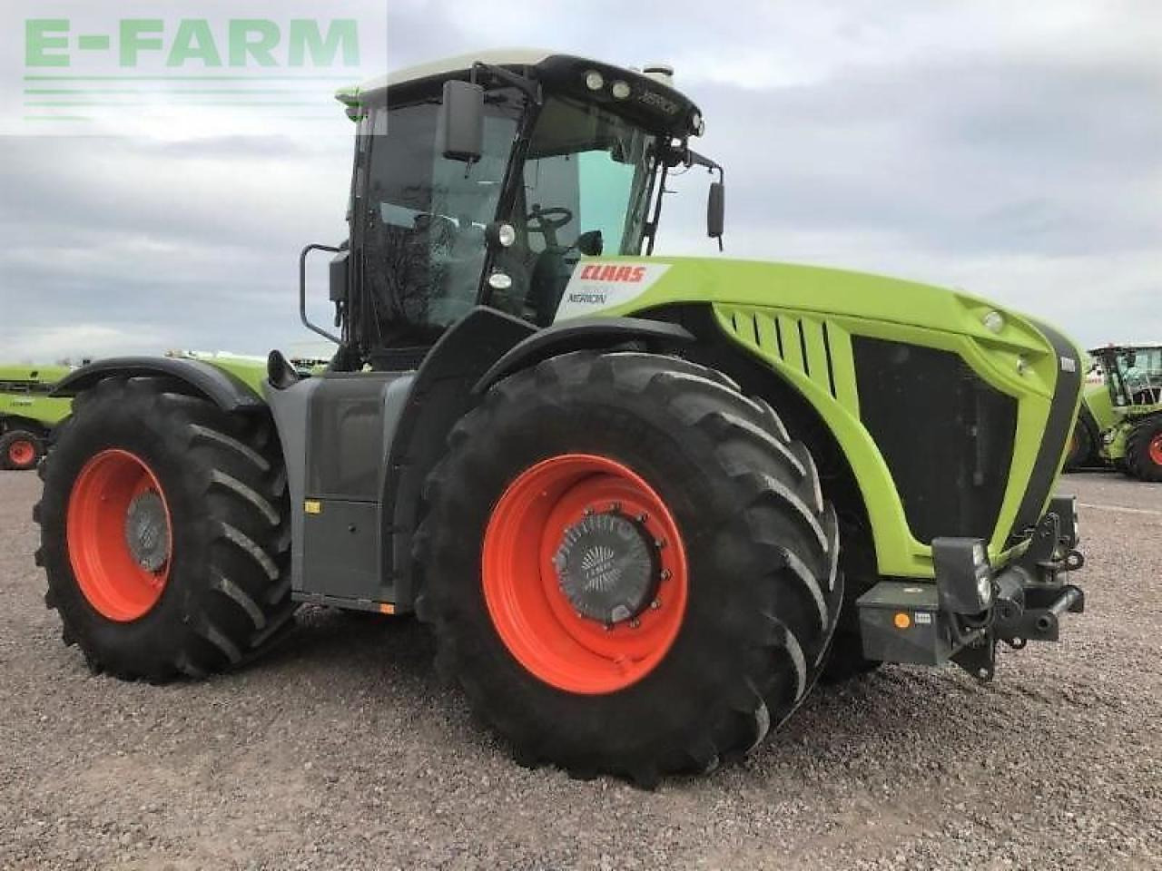 CLAAS xerion 5000 trac vc TRAC VC - Traktor: slika 3 CLAAS xerion 5000 trac vc TRAC VC - Traktor: slika 3