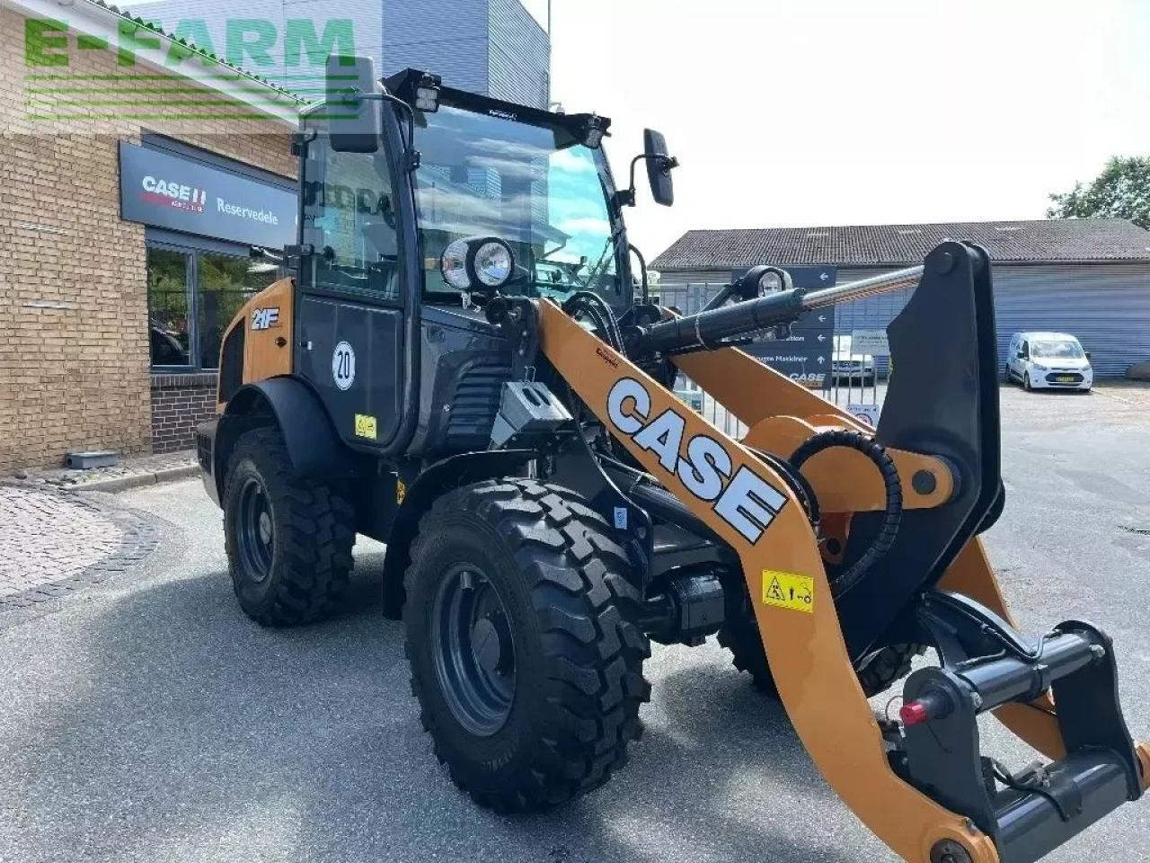 Case-IH 21 f - Mini bager: slika 2 Case-IH 21 f - Mini bager: slika 2
