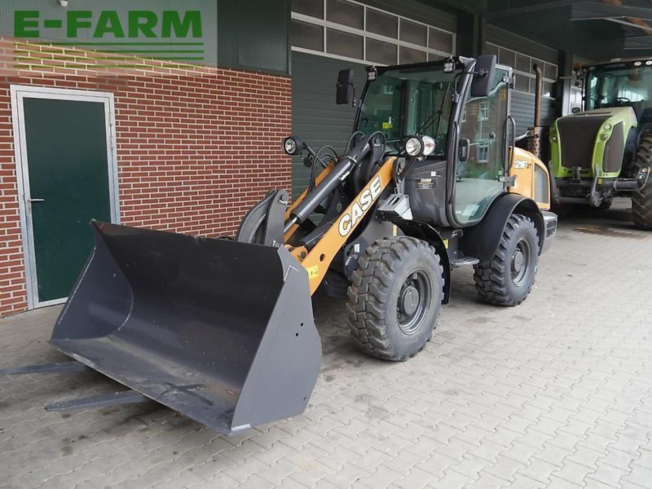 Case-IH 21f xt - Mini bager: slika 3 Case-IH 21f xt - Mini bager: slika 3