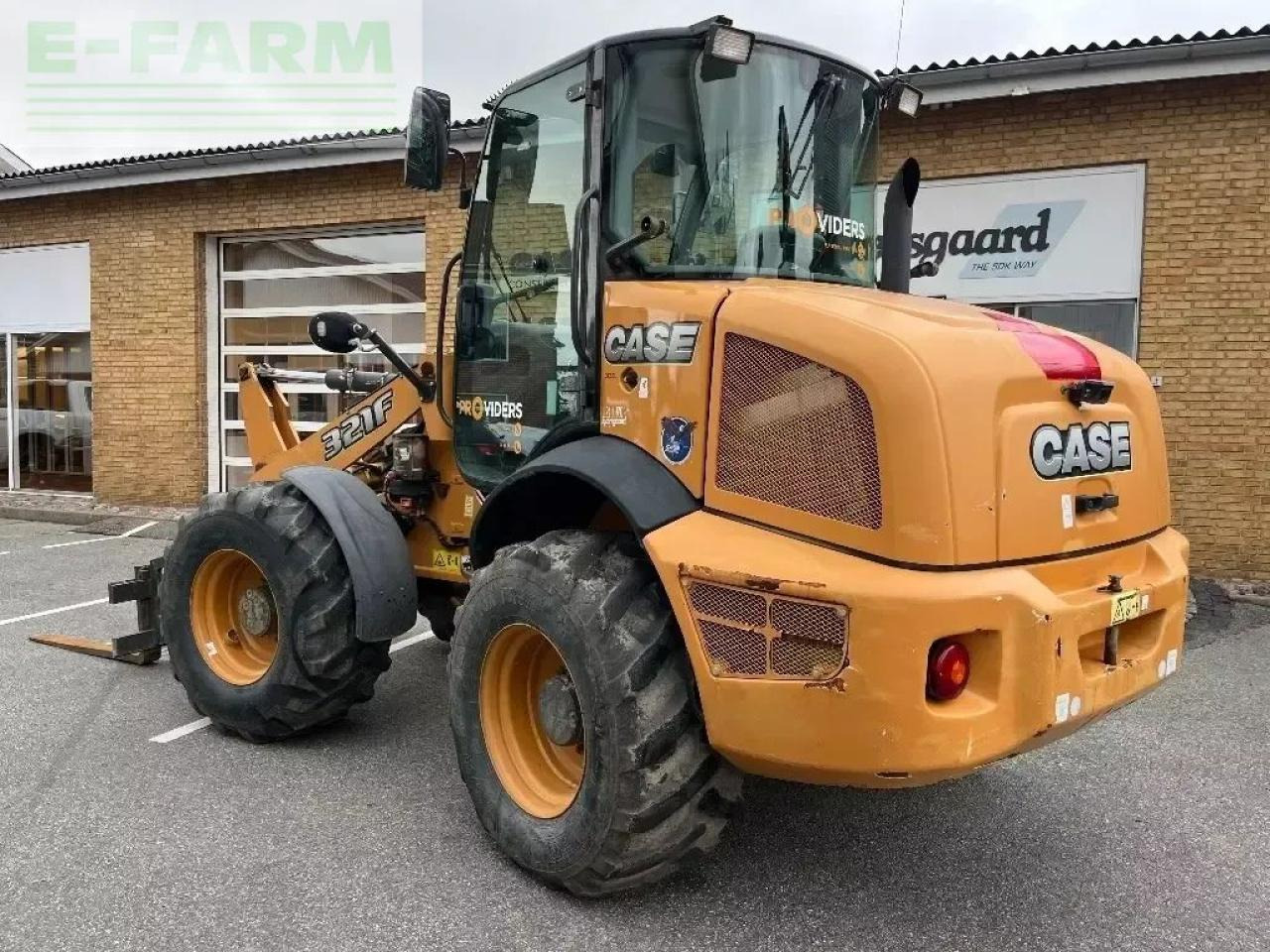 Case-IH 321 f - Mini bager: slika 3 Case-IH 321 f - Mini bager: slika 3