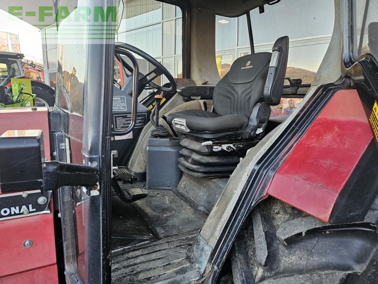 Case-IH 4230 xl a - Traktor: slika 5 Case-IH 4230 xl a - Traktor: slika 5