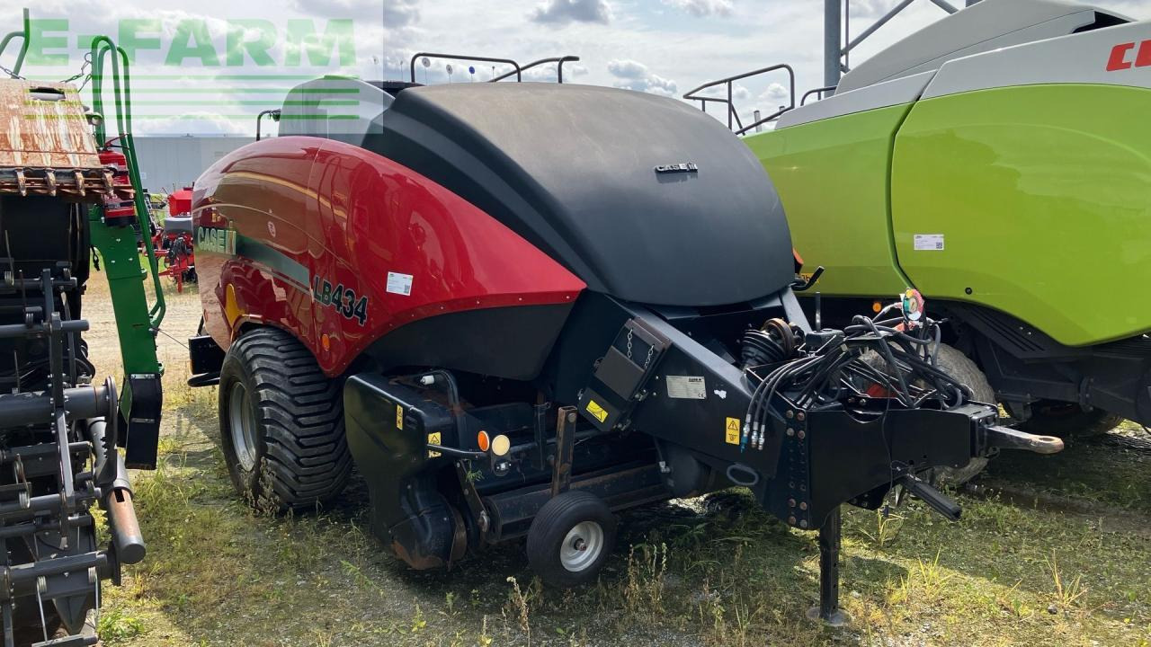 Case-IH LB434 - Balirka za kockaste bale: slika 1 Case-IH LB434 - Balirka za kockaste bale: slika 1