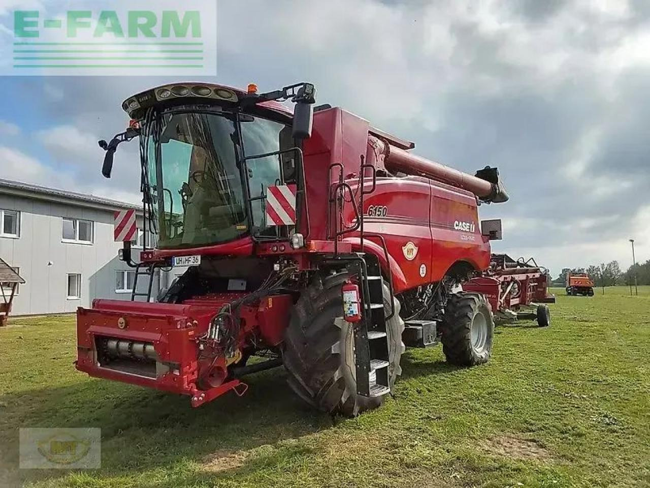Case-IH axial-flow 6150 inkl. 6,70 m schneidwerk und wagen - Kombinovani kombajn: slika 1 Case-IH axial-flow 6150 inkl. 6,70 m schneidwerk und wagen - Kombinovani kombajn: slika 1