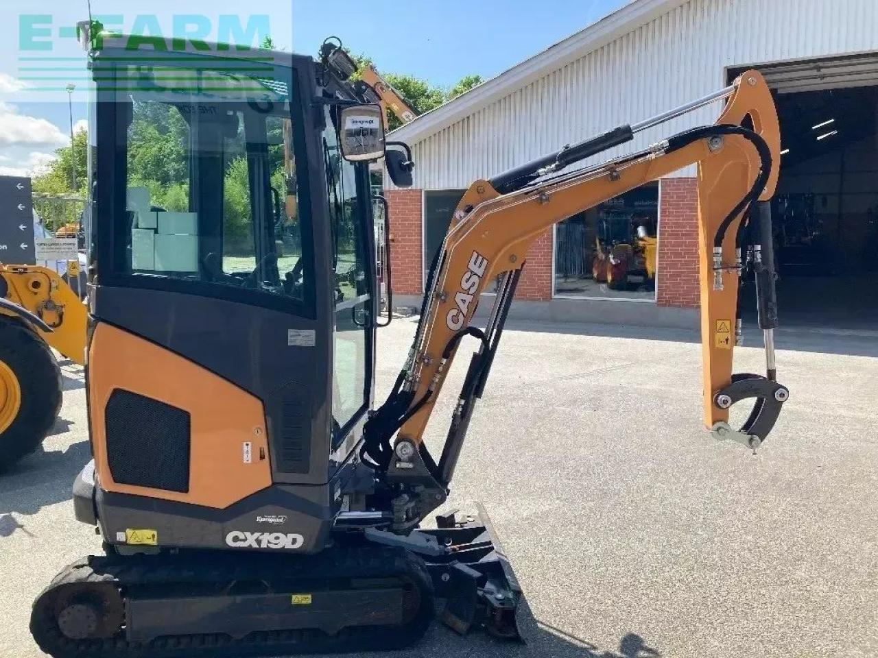 Case-IH cx 19 d - Mini bager: slika 2 Case-IH cx 19 d - Mini bager: slika 2