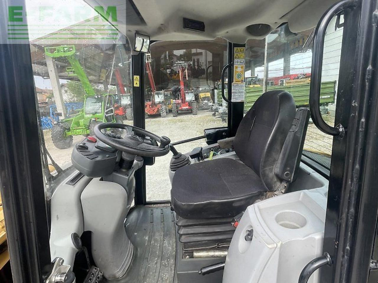 Caterpillar 908 h - Mini bager: slika 5 Caterpillar 908 h - Mini bager: slika 5