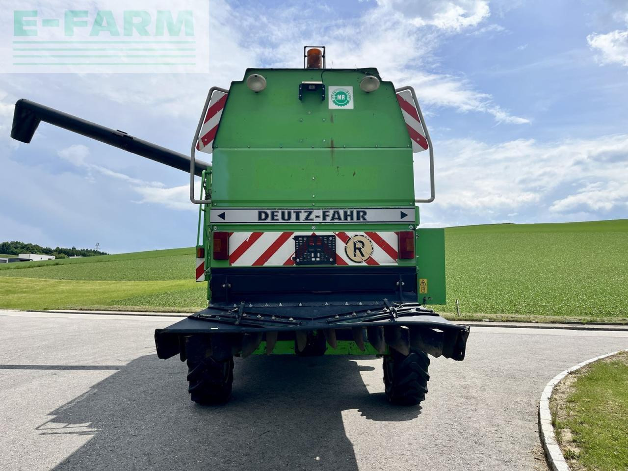 Deutz-Fahr 4075 balance - Kombinovani kombajn: slika 4 Deutz-Fahr 4075 balance - Kombinovani kombajn: slika 4