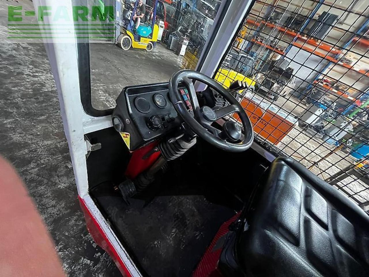 Farma sf30 diesel-seitenstapler - Viljuškar: slika 4 Farma sf30 diesel-seitenstapler - Viljuškar: slika 4