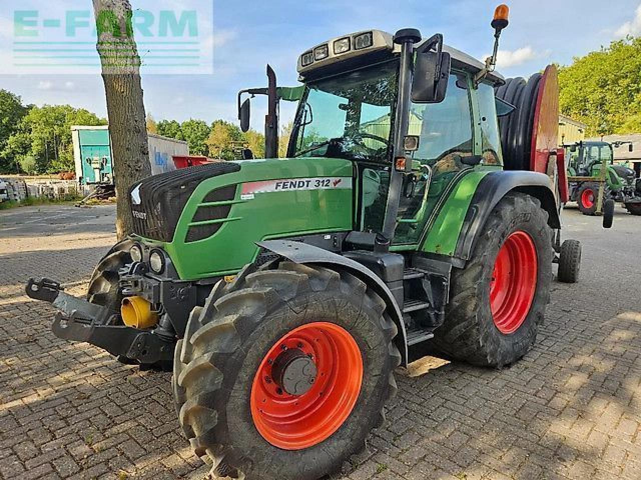 Fendt 312 vario ( 310 311 313 ) - Traktor: slika 1 Fendt 312 vario ( 310 311 313 ) - Traktor: slika 1