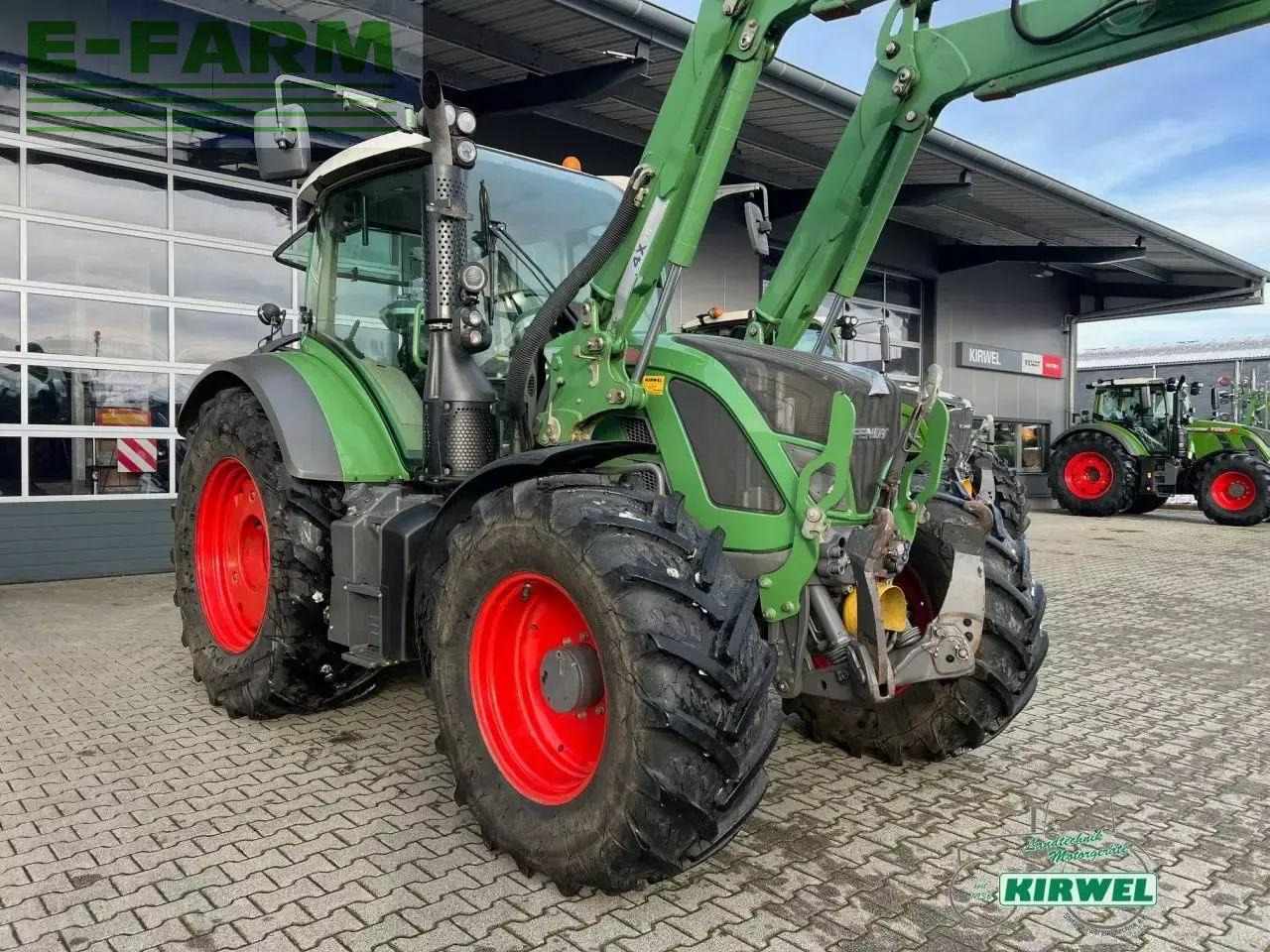 Fendt 516 vario scr - Traktor: slika 2 Fendt 516 vario scr - Traktor: slika 2