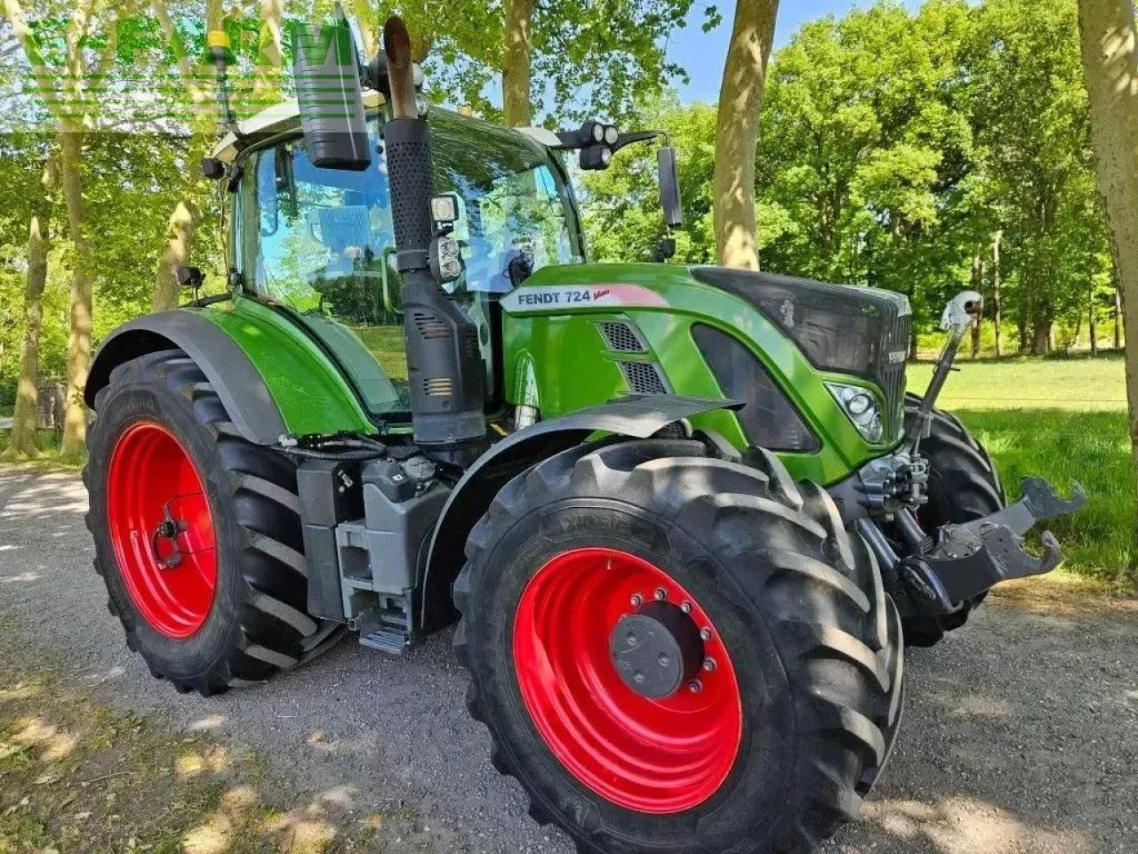 Fendt 724 s4 profi plus (718 720 722 ) - Traktor: slika 2 Fendt 724 s4 profi plus (718 720 722 ) - Traktor: slika 2