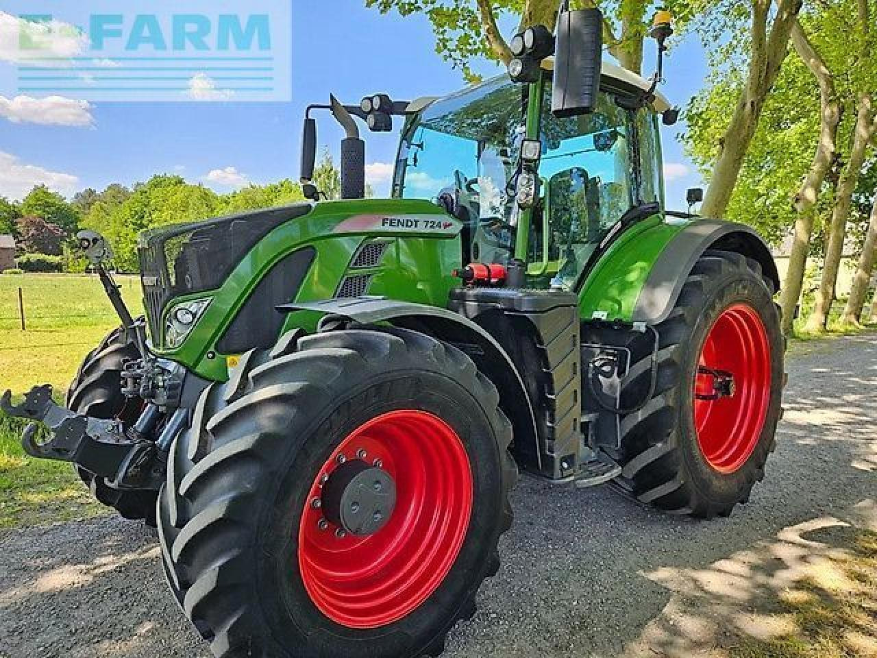 Fendt 724 s4 profi plus (718 720 722 ) - Traktor: slika 1 Fendt 724 s4 profi plus (718 720 722 ) - Traktor: slika 1