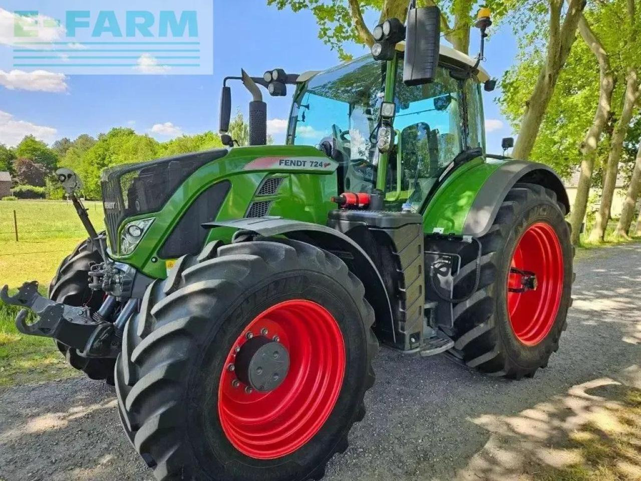 Fendt 724 s4 profi plus (718 720 722 ) - Traktor: slika 1 Fendt 724 s4 profi plus (718 720 722 ) - Traktor: slika 1