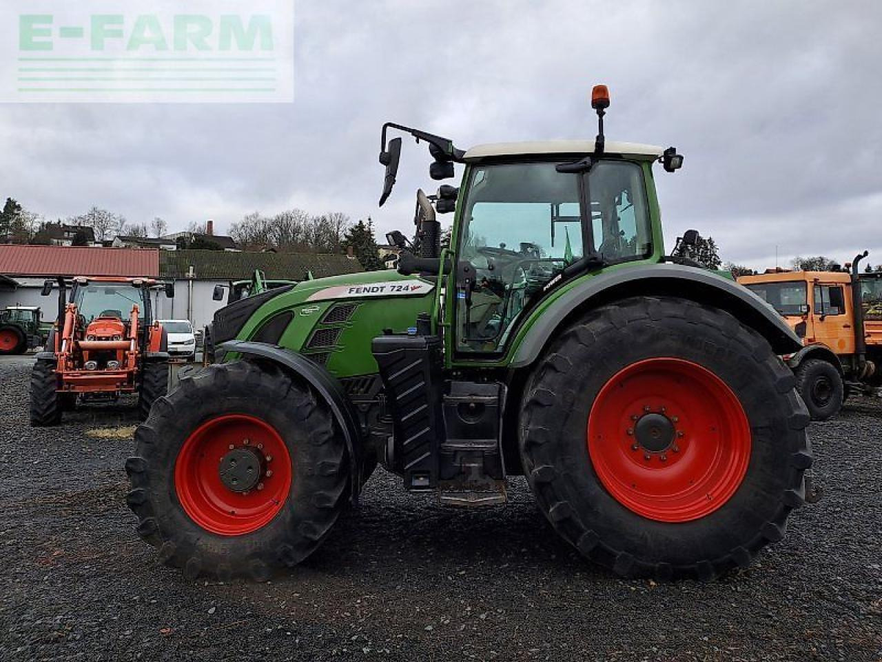 Fendt 724 vario power Power - Traktor: slika 2 Fendt 724 vario power Power - Traktor: slika 2