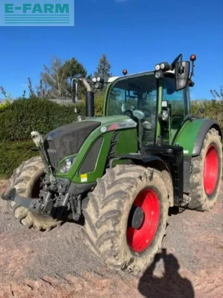 Fendt 724 vario profi Profi - Traktor: slika 1 Fendt 724 vario profi Profi - Traktor: slika 1