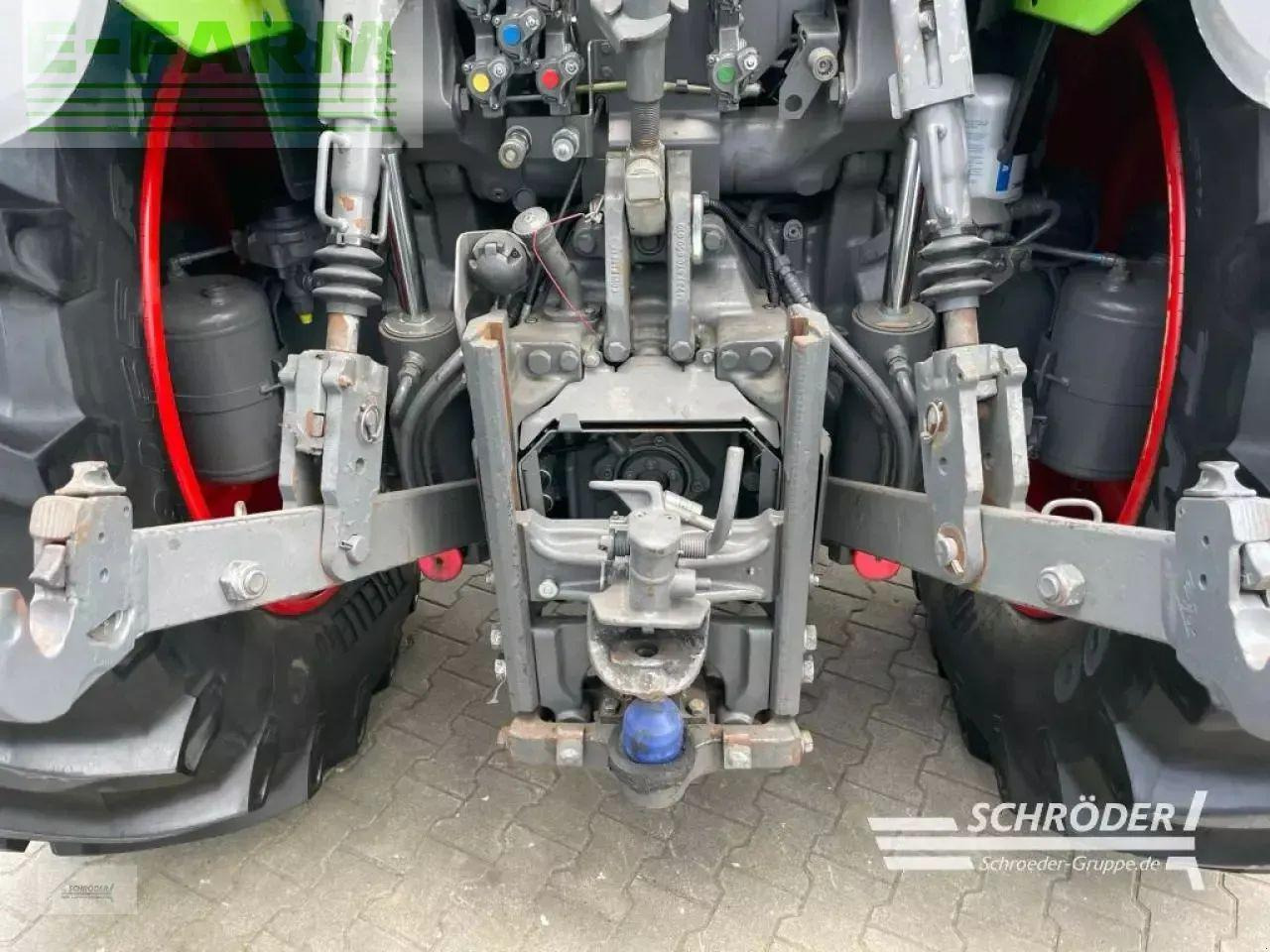 Fendt 724 vario s4 profi plus ProfiPlus - Traktor: slika 3 Fendt 724 vario s4 profi plus ProfiPlus - Traktor: slika 3