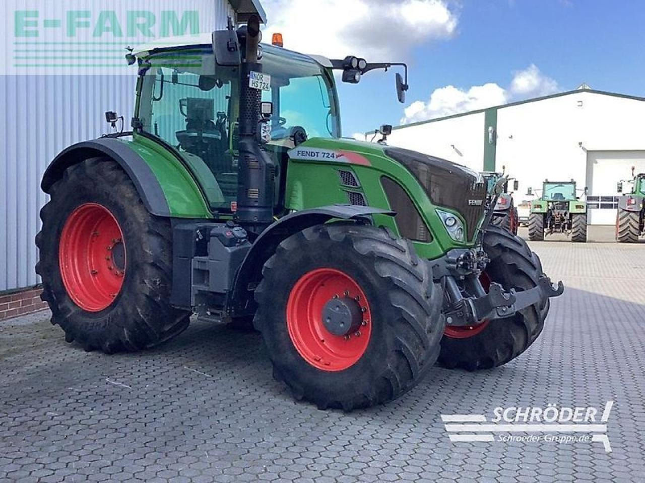 Fendt 724 vario s4 profi plus ProfiPlus - Traktor: slika 1 Fendt 724 vario s4 profi plus ProfiPlus - Traktor: slika 1